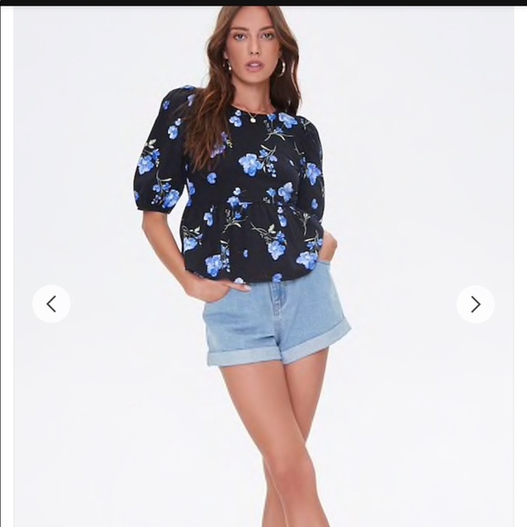 Tops - NWT STYLISH & CUTE FLOWER PRINT FEMININE TOP